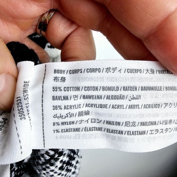 Hollister Black & White Houndstooth Sweater Vest - Picture 6 of 7